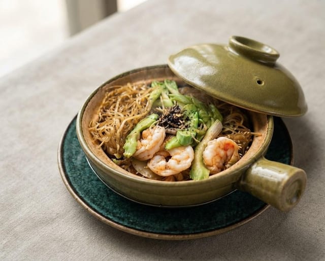 Koong Ob Woon Sen (Don’t forget to Order Rice).