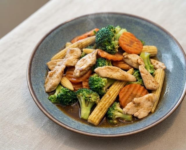 American Broccoli Sauce (Please Choose your Rice).