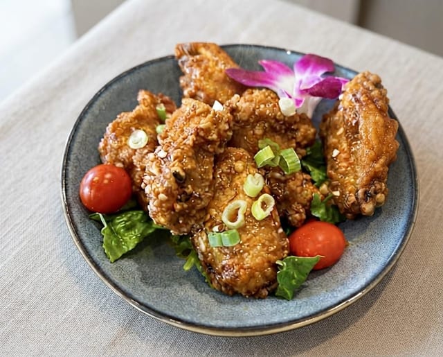 Diva Honey Wings.